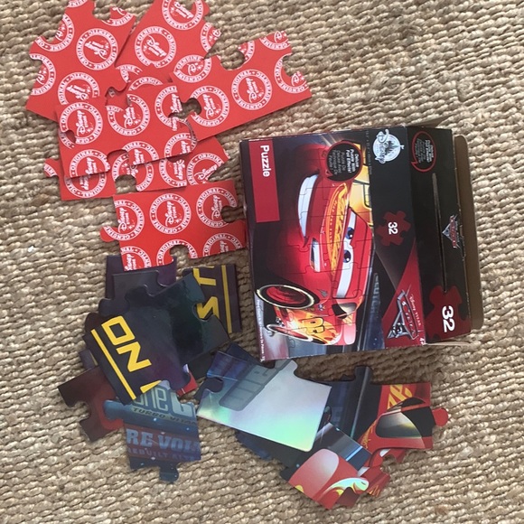 Lot of 2! Disney Store Star Wars BB-8 AND Pixar Cars Jigsaw Puzzles 🧩 32 Pieces - Picture 8 of 9